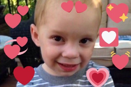 假笑男孩Gavin爱心表情包来啦，软乎乎的太戳人