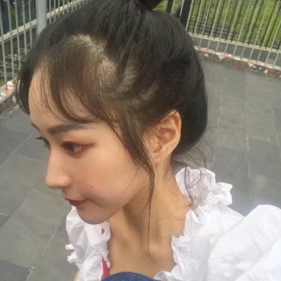 12张清新感拉满！女生丸子头侧脸微信头像合集