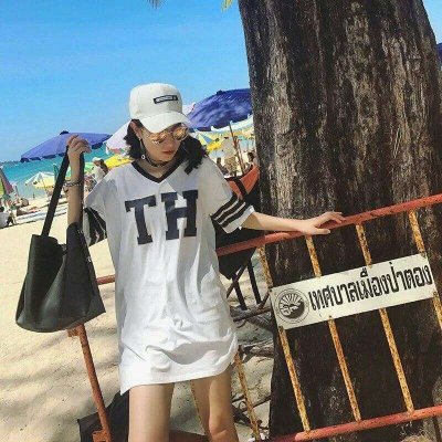 戴墨镜女生微信头像合集 11张高清无水印素材
