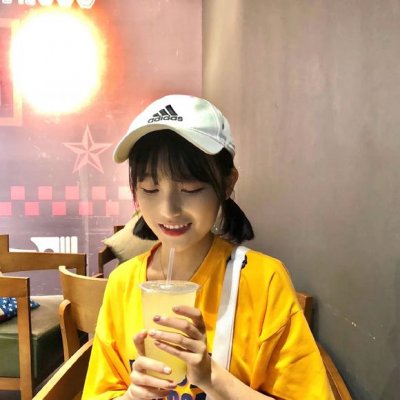 16张酷帅女生戴帽子头像 高清又好看