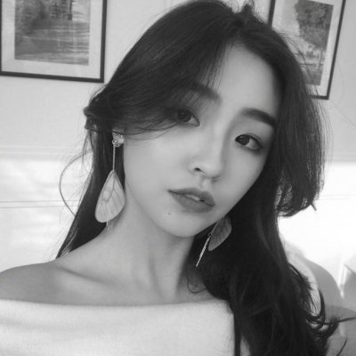 28张霸气又带点伤感的黑白女生头像 高清好看