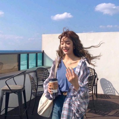 34张高清浅蓝色女生头像 温柔氛围感拉满