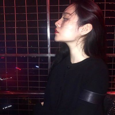 18岁左右女生伤感头像合集 35张高清好看的伤感美女头像