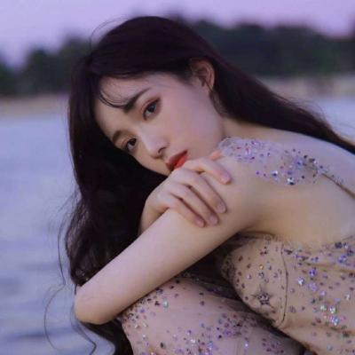 23张高清气质女神头像 高贵氛围感拉满