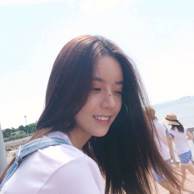 23张高清有个性的魅力女生头像合集