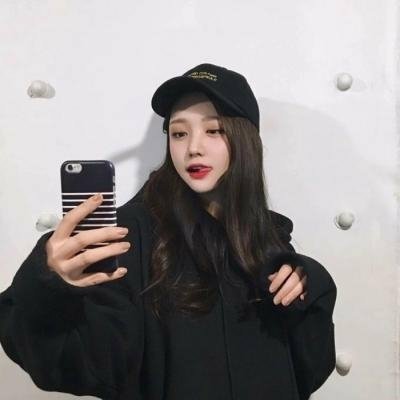 19张高清青春时尚女生头像 好看又百搭的女生头像合集