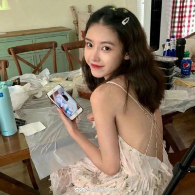 12张高清唯美女生头像 每一张都让人一眼心动