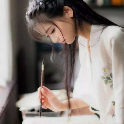 18张高清氛围感拉满的女生古风意境头像