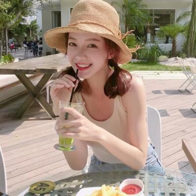 23张高清小清新女生QQ头像 氛围感拉满