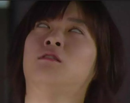 自带嫌弃感！这款寡淡冷淡翻白眼表情包太适合吐槽了