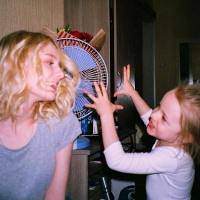 18张高清欧美范个性女生头像 颜值氛围感拉满