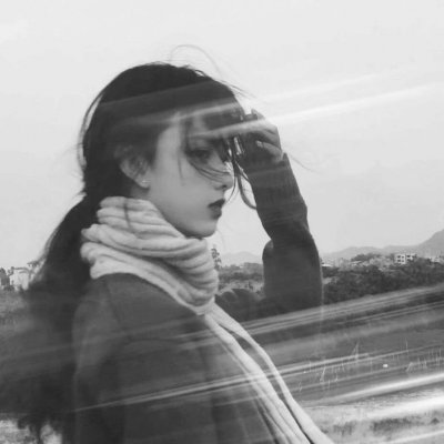 21张高清黑白伤感冷淡女生头像 自带心碎氛围感的女头合集