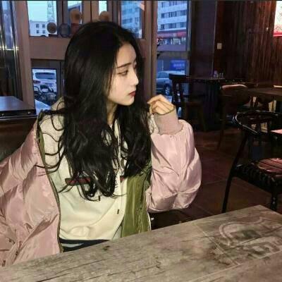 13张高清女生高冷霸气侧脸头像 氛围感拉满