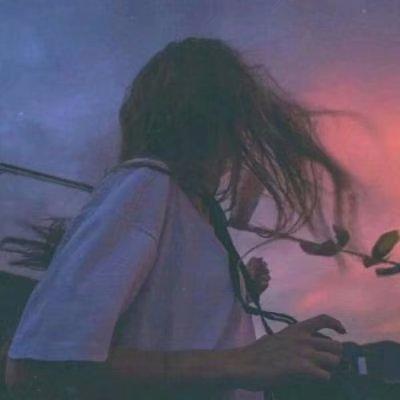 18张高清欧美范个性女生头像 颜值氛围感拉满