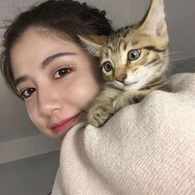 24张高清好看的唯美小清新女生头像