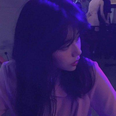 36张高清紫色真人女生头像 氛围感拉满的唯美梦幻款