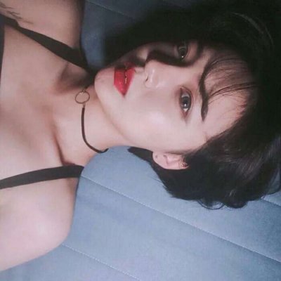 10张高清好看的时尚女生头像 直接拿来用