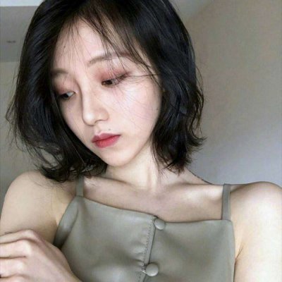 35张高清真人美女微信头像 好看的女生头像合集