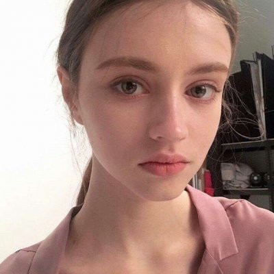 9张高清好看的个性外国女孩头像图