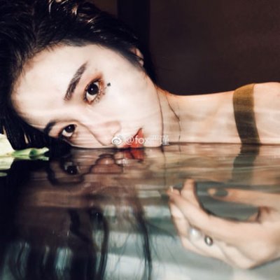 19张高清颓废感非主流女生QQ头像合集