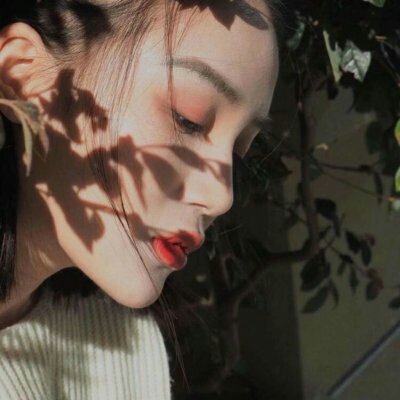 11张高清真人古风女生头像 清新氛围感拉满