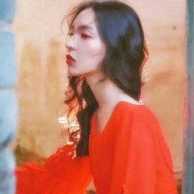 微信红色系女生头像合集 15张高清意境款来啦