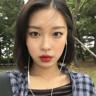 9张高清俏皮可爱女生头像 氛围感拉满的软萌少女感头像合集