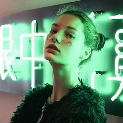 20张高清欧美风高冷气质女神头像 适合当微信头像