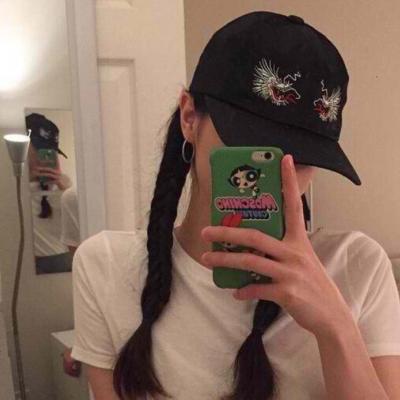16张超酷戴帽女生头像 高清好看直接用