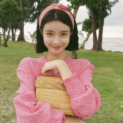 23张高清小清新女生QQ头像 氛围感拉满