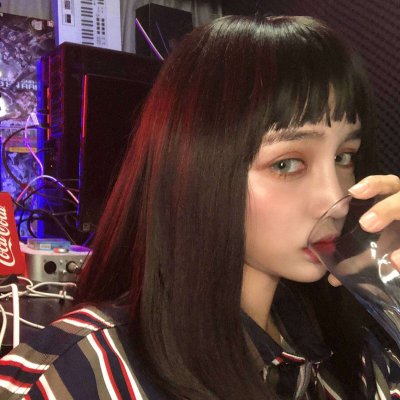 霸气拽酷社会风女生头像！34张高清好看的女头合集