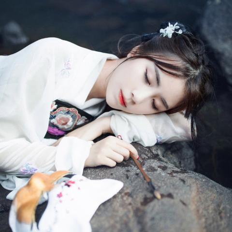 冷艳霸气古风武侠女生头像 19张高清侠气素材合集