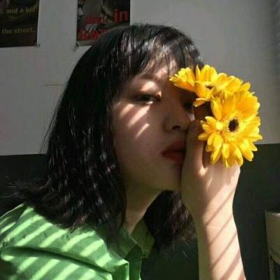 15张清新森系绿调女生头像 高清小清新风格