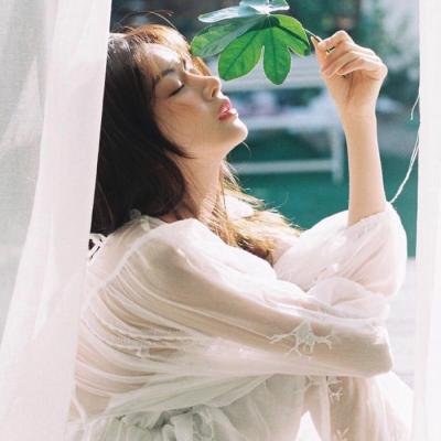 19张高清小清新女生微信头像 氛围感拉满