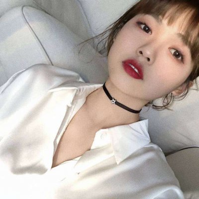 35张高清真人美女微信头像 好看的女生头像合集