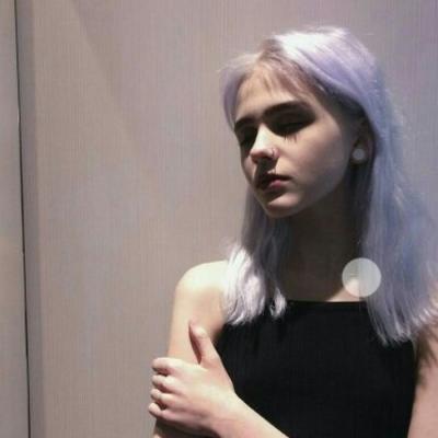 24张高清欧美酷飒女生头像 氛围感拉满