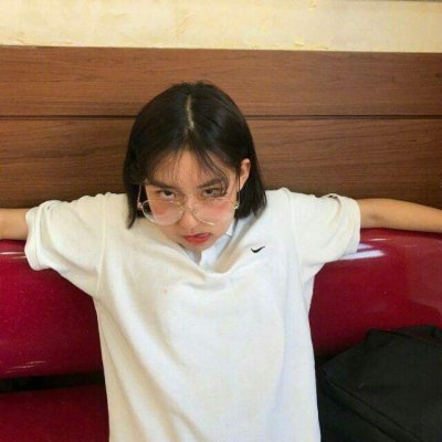 12张高清气质感拉满的唯美意境女生QQ头像