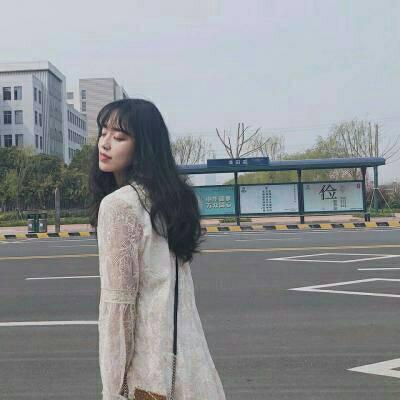 13张高清女生高冷霸气侧脸头像 氛围感拉满