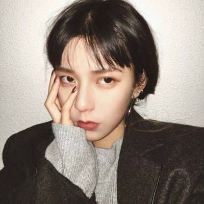 34张高清超拽女生QQ个性头像 时尚感拉满
