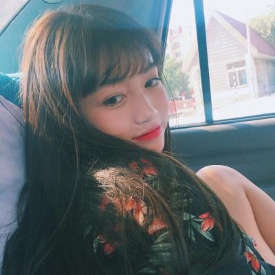 25张高清气质时尚唯美女生头像合集