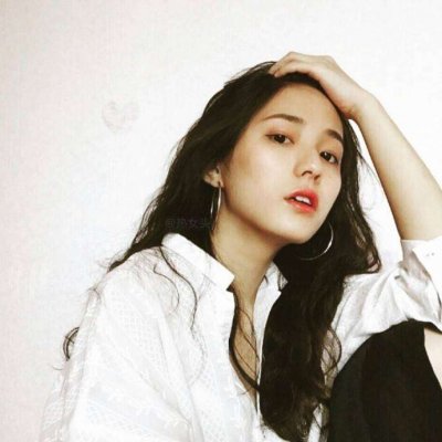 35张高清真人美女微信头像 好看的女生头像合集