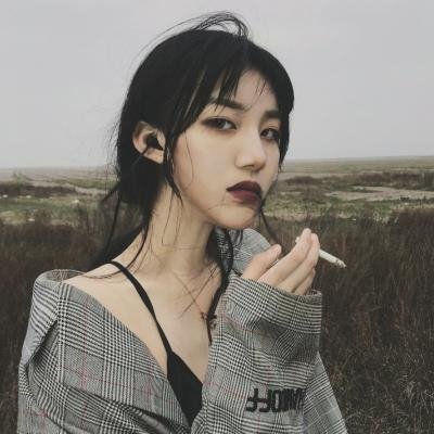 35张高清拽酷社会风女生头像合集