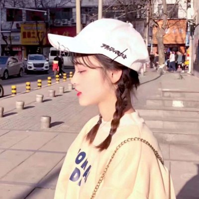 16张高清戴帽女生头像 氛围感拉满的唯美头像合集