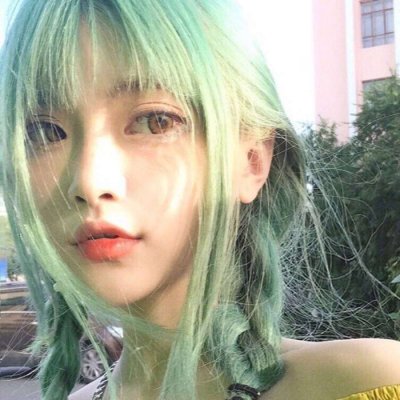 32张高清浅绿色森系女生头像 氛围感拉满