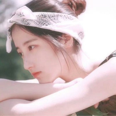 12张高清气质感拉满的唯美意境女生QQ头像