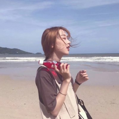 女生海边吹风头像合集 24张高清唯美度假风女生头像
