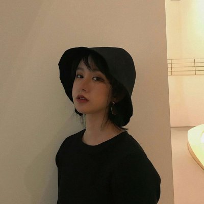 24张高清韩系时尚女生头像 氛围感拉满