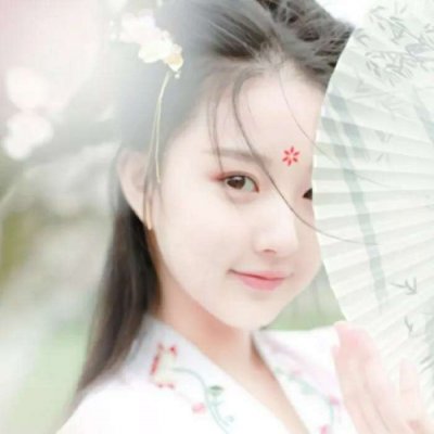 18张高清氛围感拉满的女生古风意境头像