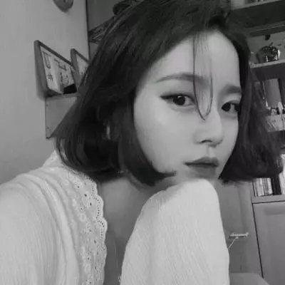 20张高清女生伤感黑白QQ头像 氛围感拉满