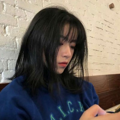 15张高清高冷短发女生头像合集